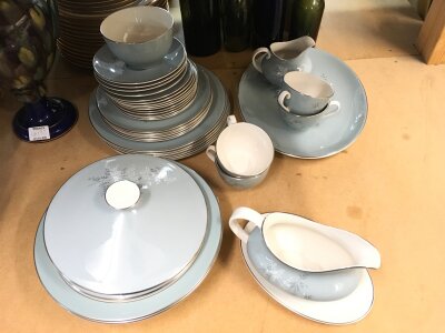 A Doulton Forest Glade dinner set includes cups, plates etc- NO RESERVE