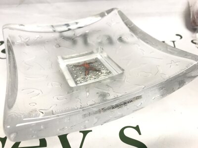 A Kosta Boda Dish 17cm wide 7cm tall