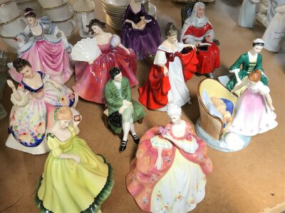 A Collection of Royal Doulton figures (10)