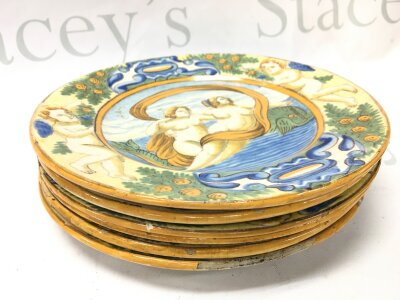 Six maiolica Plates of classical design, 20cm wide