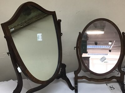 Two late George III dressing mirrors and an occasional table with a circular top (3)