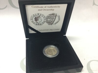 Undated 2008 20p coin in mint condition with certificate