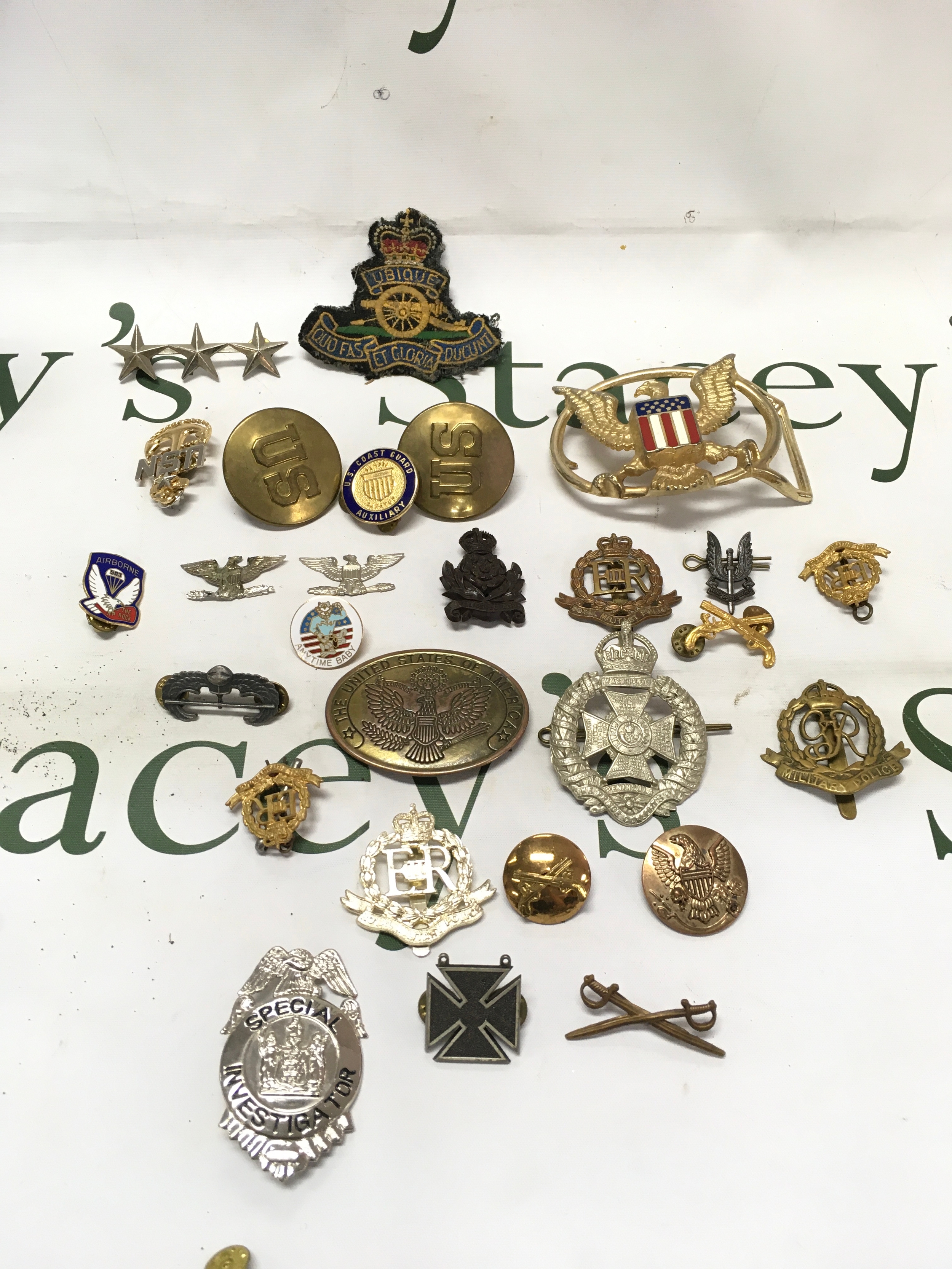 Mixed collection of American metal badges