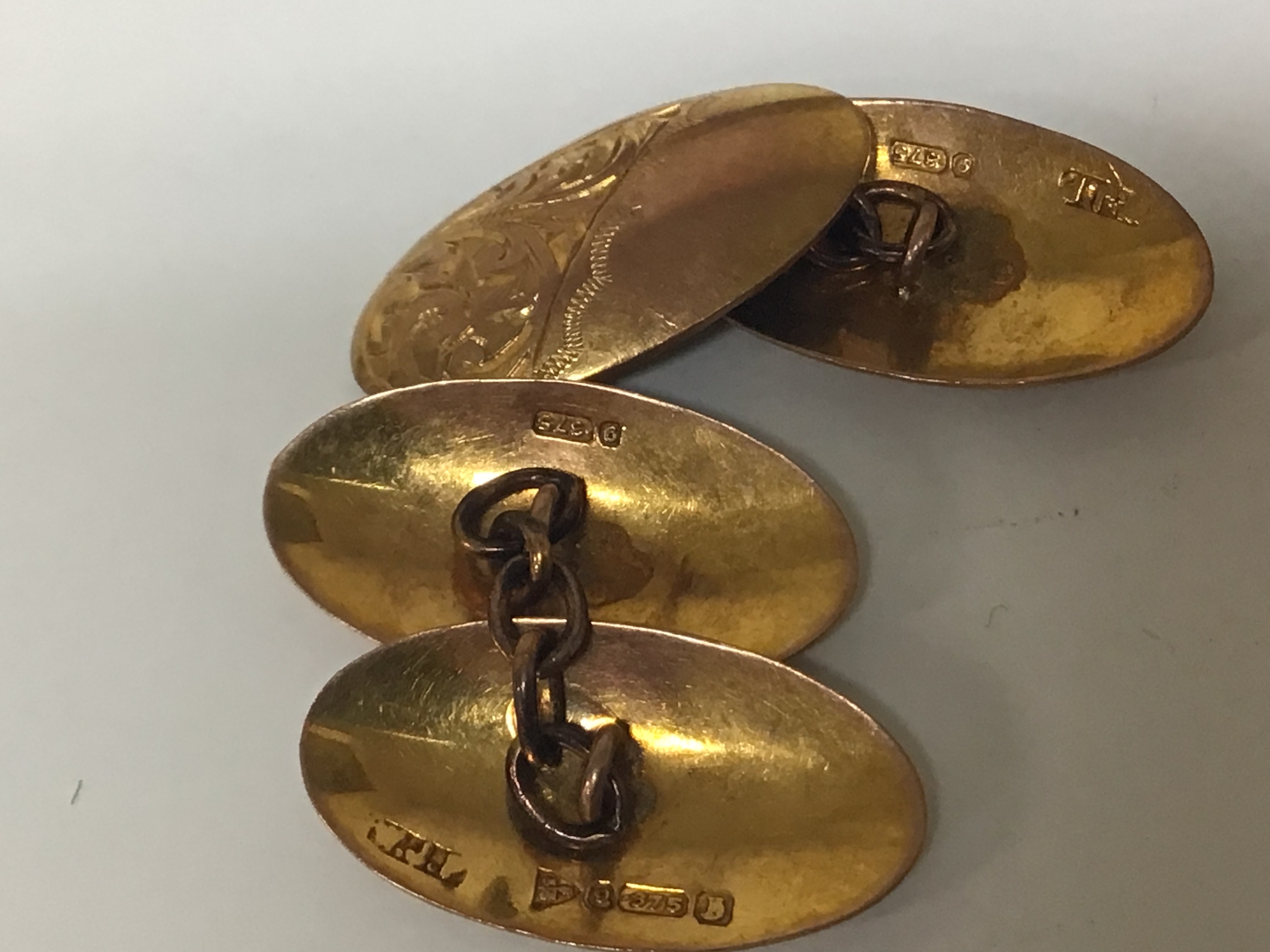  A pair of gents 9carat gold cufflinks weight 3g