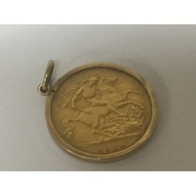 A 1914 half Sovereign in a 9carat gold pendent mount 

 