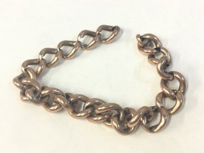 A 9ct gold bracelet. Unmarked. 16.2g