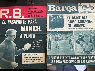1973 + 1974 Barcelona v Arsenal Football Newspapers: Revista Barcelona dated 23 10 1973 which is a 24 page newspaper which covers the match. Other paper is named Barca and is dated 19 March 1974 and covers the match at Highbury for Armstrong testimonial. (2)