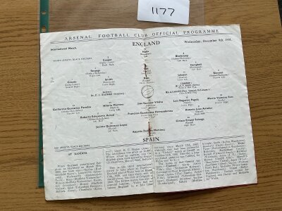 England v Spain At Arsenal Football Programme: For the full international match played on 19 12 1931. Staples holding and slightly worn to spine. No writing. In fair to good condition with some tiny marks.