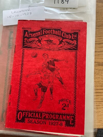 1927 - 1928 Arsenal v Leicester City Football Programme: For the match played on 15 10 1927. Rusty staples holding firm. No writing.