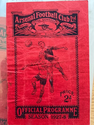 1927 - 1928 Arsenal v Bolton Football Programme: For the match played on 29 10 1927. Rusty staples removed. No writing.