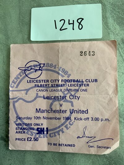 84/85 Leicester City Manchester United Football Ticket: League match dated 10 11 1984 with folding.,