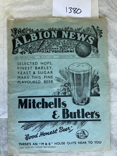 1938 - 1939 West Brom v Tottenham Football Programme: Division 1 match programme in excellent condition with no team changes.