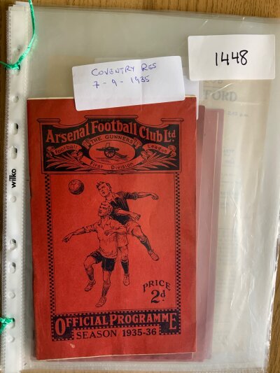 Arsenal 1935 - 1936 Home Reserve Football Programmes: 18 reserve programmes with one of them being a rare single sheet v Watford which is poor. The rest are the red covered versions and include QPR West Ham and Millwall. Good. (18)