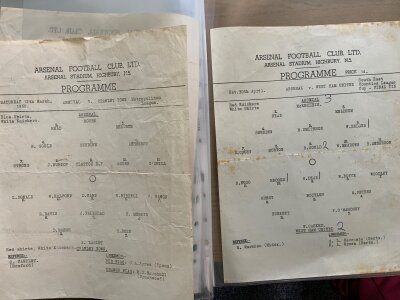 59/60 Arsenal Youth + SE Counties Home Football Programmes: Includes standard format programmes for Southern Professional Floodlight Cup x 3, London FA Cup x 2. The rest are large single sheets to include SECLC v Charlton, Luton, West Ham final, SJFC v West Ham, Youth Cup v Orient, Norwich, West Ham, SE Counties League v Chelsea, Metropolitan League v Crawley. Good. (13)