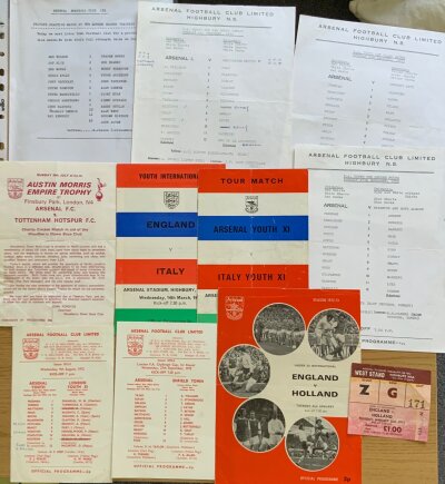 72/73 Arsenal Youth Home Football Programmes: Includes FA Youth Cup v Norwich Manchester United + Brighton, London + Italy Youth friendly. London FA Cup v Enfield, England v Italy, U23 England v Holland with ticket and Arsenal v Tottenham cricket match at Finsbury. C/W a possible copy of a private practice match v Luton at London Conley. (11)
