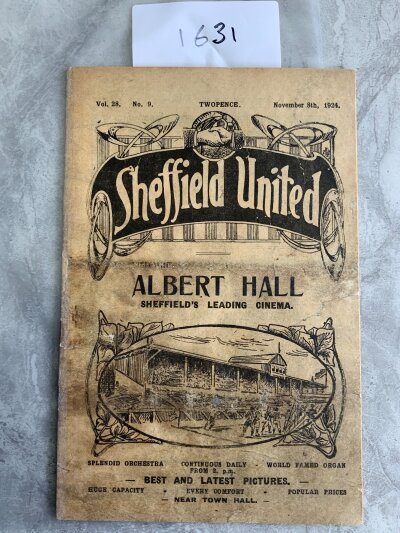 1924 - 1925 Sheffield United v Leeds United Football Programme: Fair condition league programme with no team changes. Professional repair and staining to cover.