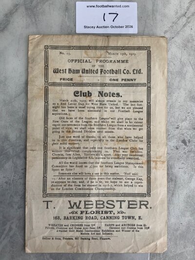1918 - 1919 West Ham v Chelsea Football Programme: Incredibly rare season and whilst this is London Combination it would be a first team match based on the football league had been suspended. Bit of age staining on this 4 pager but overall good with no team changes.