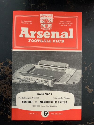 Arsenal Home Football Programmes: From 1950 to 1979 with a large quantity of 59s to include 57/58 Manchester United. (170)