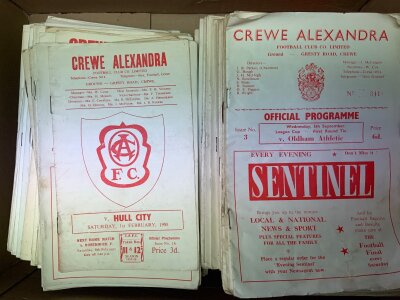 1960s Football Programmes: Large quantity of Crewe homes with 20 from the late 50s, 125 from the 60s and a further 100 from the 70s. C/W around from the 60s with good Orient Swindon and Gillingham amongst others. Instructions to sell. (Est 400+)