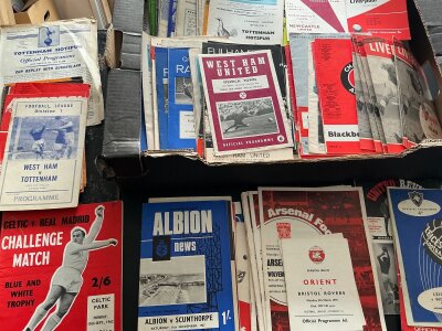 1960s Football Programmes: Over 500 programmes from a wide range of clubs in mainly good condition. Instructions to sell.