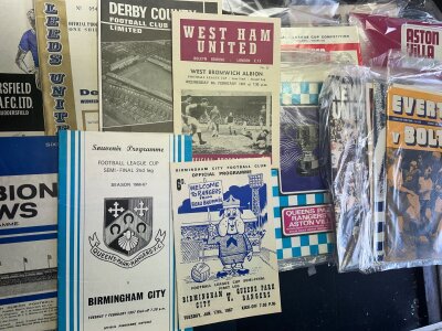 League Cup Semi Final Football Programmes: Complete run from 66/67 to 86/87 including all replays of the 2 leg semi finals. Excellent condition. (est 90)