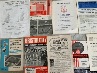 FA Youth Cup Semi Final Football Programmes: 63/64 Sunderland v Bury, QPR v Swindon, 66/67 Sunderland v Scunthorpe, 67/68 Crystal Palace v Coventry, 69/70 Bristol City v Tottenham both legs, 76/77 Tottenham v Crystal Palace both legs, 77/78 Burnley v Aston Villa and 3 more. Very good. (12)