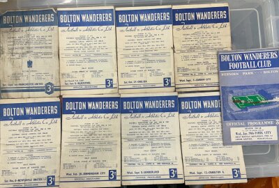 Bolton Wanderers Home Football Programmes: Includes 51/52 Manchester United poor, 55/56 Cardiff, 56/57 Chelsea, Blackpool, Charlton, Sunderland, Birmingham, Newcastle sof, 57/58 York FA Cup poor. Overall fair/good unless stated. (9)