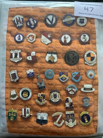 Old Football Badge Collection: Many supporters club badges included with badges from the 59s 60s and 70s. Some rare badges indeed to include the v style Leyton Orient the old throstle on the West Brom badge and some lovely old badges from Leeds Southampton Walsall Leicester Barnet Derby Sunderland Sheffield Wednesday and many more. (36)