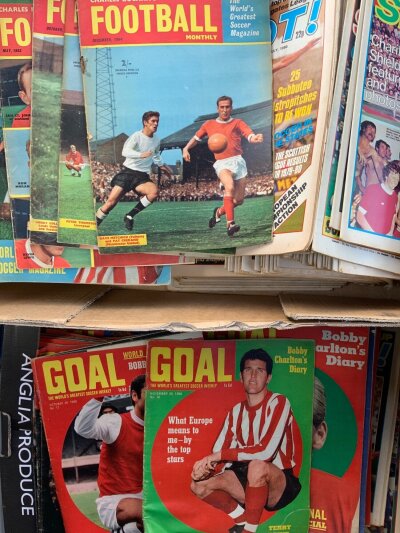 Football Magazine Collection: Charles Buchans x 45, Goal x 130, Shoot x 136, Match x 14. (2 boxes)