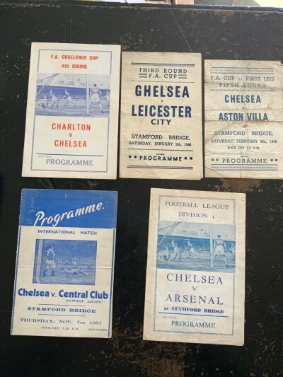 Chelsea Pirates Football Programmes: FA Cup matches v 45/46 Aston Villa poor, Leicester, 62/63 Charlton plus 57 Soviet Army + 63/64 Arsenal. Good unless stated. (5)