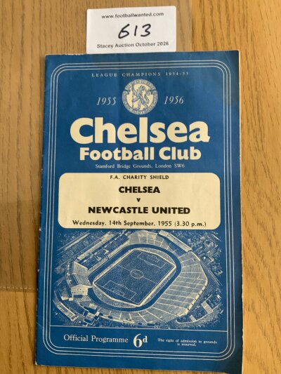 1955 Charity Shield Football Programme: Chelsea v Newcastle programme is good with no team changes. Rusty staples holding firm.