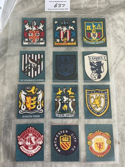Panini 1977 Jeans Football Badge Cards: Harder to obtain featuring club badges of clubs from home and abroad. 40 cards of which 29 are British teams. C/W a wrapper that a card came in. Excellent. (40)