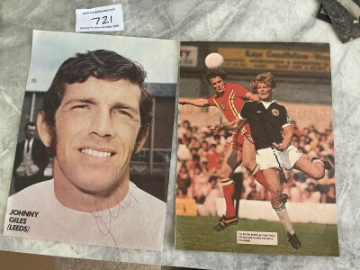 Leeds United 1960s + 1970s Signed Magazine Pictures: Includes large Giles McQueen in Scotland kit plus smaller pictures of Gray Johanneson and a few more. (8)
