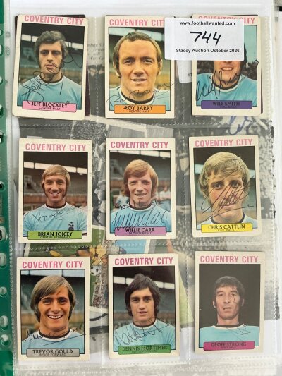 Coventry City 1971 Signed A+BC Football Cards: 12 cards with 11 autographs of Carr Blockley Mortimer Machin and more. (12)