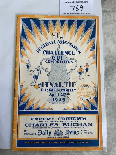 1929 Cup Final Football Programme: Bolton v Portsmouth in excellent condition with lightly pencilled team changes. Rusty staples holding firm.