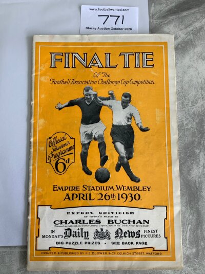 1930 FA Cup Final Football Programme: Arsenal v Huddersfield which is in good condition with no team changes. Staples are beginning to rust but are holding firm. Please note a tiny barcode has been attached to rear border.