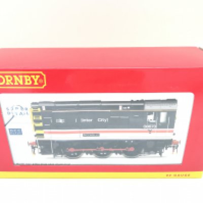 A Boxed BR Intercity 0-6-0 Diesel Electric Class 08 08672 Piccadilly loco. #R3048 DCC Resdy.