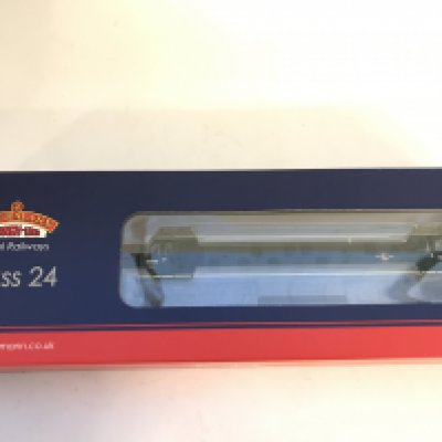 A Boxed Bachmann 00 Gauge Class 24 Diesel D5030 BR Plain Green. #32-430A DCC.