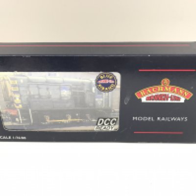 A Boxed Bachmann 08 Diesel Shunter D3032 BR Green Hinged Door Type #32-113. DCC Ready.