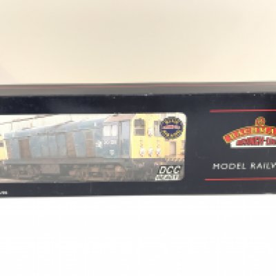 A Boxed Bachmann Class 20 Diesel 20132 Railfreight Indicator Box #32-030 DCC Ready.