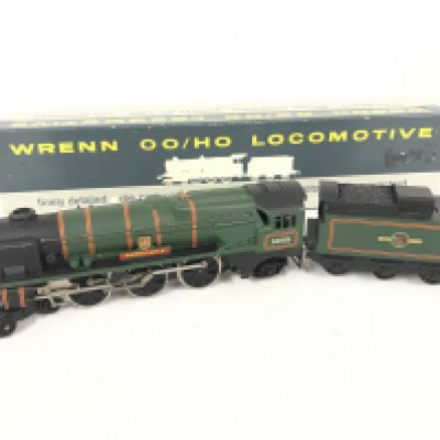 A Boxed Wrenn 00 Gauge West Country Class 34005 Barnstaple in BR Green. Wrong Box.