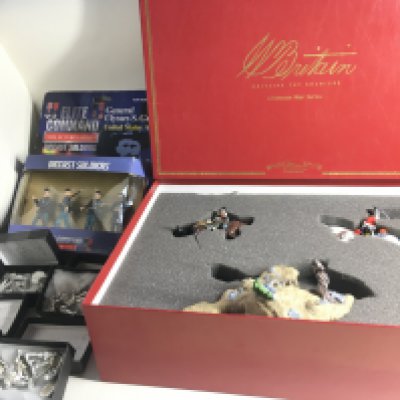 Britains Crimean war series Scots Greys Duals 11th Hussars. Plaus ACW box set of Grant and other figures. Also set of metal unpainted ACW confederate figures.