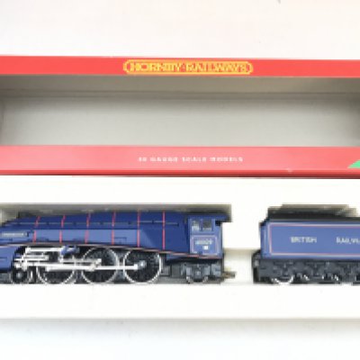 A Boxed Hornby 00 Gauge A4 Woodcock Locomotive R.2037.