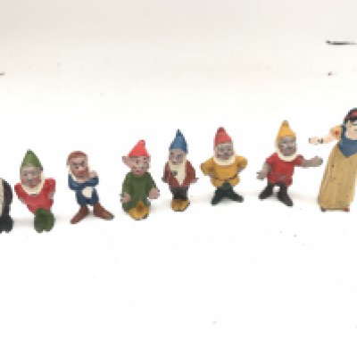 A Vintage Britains Snow White and The Seven Dwarfs.