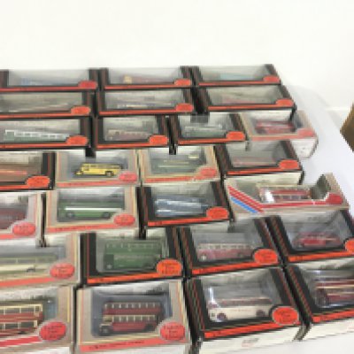 A collection of 26 boxed diecast model buses by Exclusive First Editions all in original display boxes. No reserve