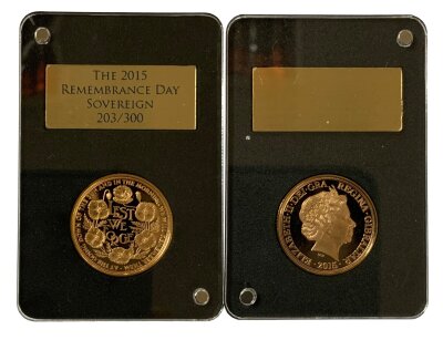 A 2015 Rememberance day sovereign, The London Mint office issue. 22ct, 7.98g.