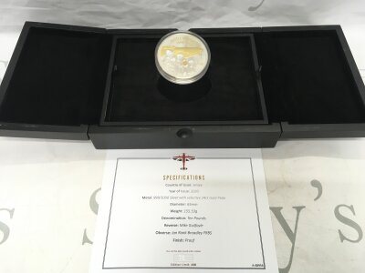 A 5oz silver proof coin with gold plate commemorating Battle of Britain