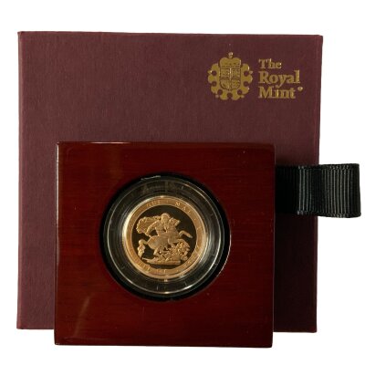 2017 Royal mint issue Gold Proof Piedfort George and The dragon Garter design Sovereign, Queen Elizabeth II portrait.