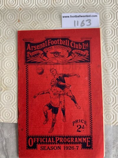 1926 - 1927 Arsenal v Derby County Football Programme: Good condition league match with no team changes. Rusty staples removed. Pencilled writing inside.