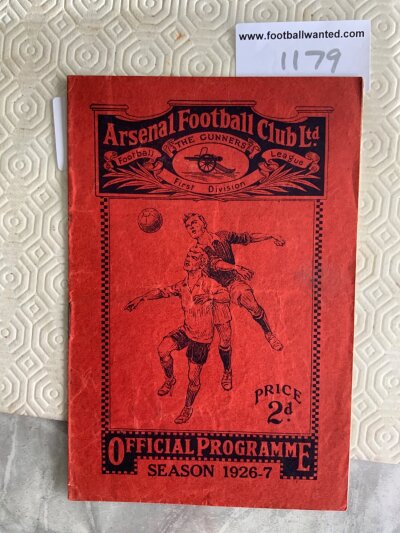 1926 - 1927 Arsenal v Leeds Football Programme: Good condition league match with no team changes but score and attendance noted. Rusty staples present and holding firm